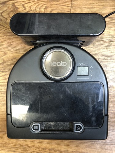 Neato botvac robot vacuum - robot,